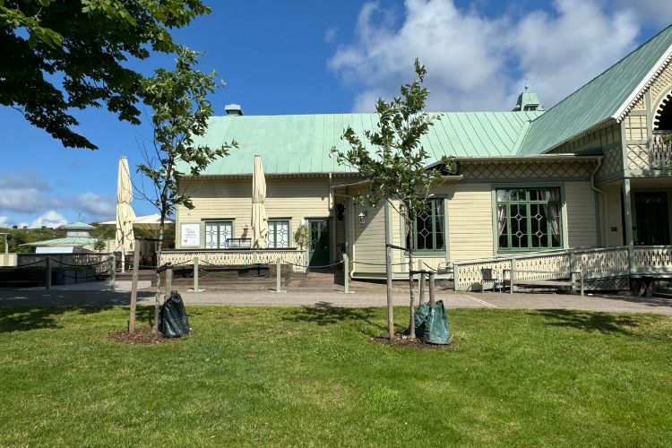 Sa-har-bokar-du-ditt-dromrum-pa-hotell-i-Varberg